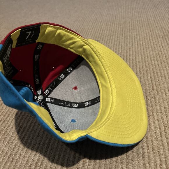 New Era 59FIFTY Houston Rockets Holiday Games Rock Em’ Sock Em’ Fitted Hat 7 1/4 - Picture 9 of 9